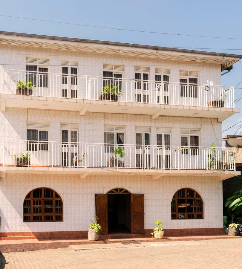 Raja Excelsior Hotel Fort Portal Exterior foto